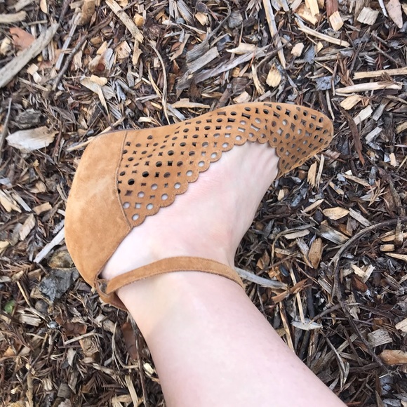 Jeffrey Campbell Brown Wedge Kisses Heels - Picture 2 of 11